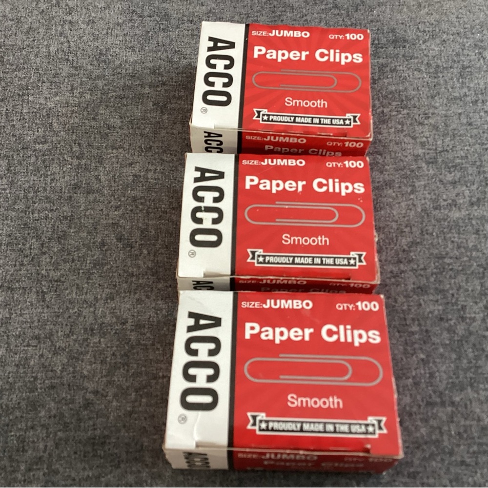 ACCO Jumbo 100 paper clips SMOOTH, includes 3 boxes Pre-owned.